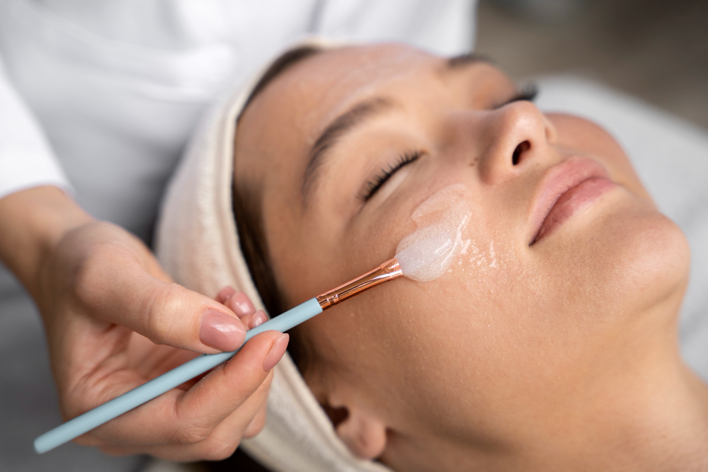 At-Home vs. Professional Chemical Peels: What’s the Difference?