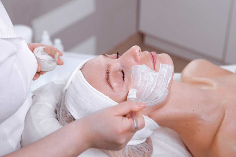Different Types of Chemical Peels and How They Work