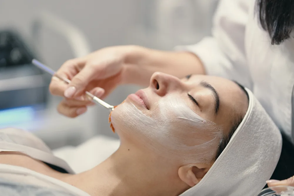 Top Reasons to Consider a Chemical Peel